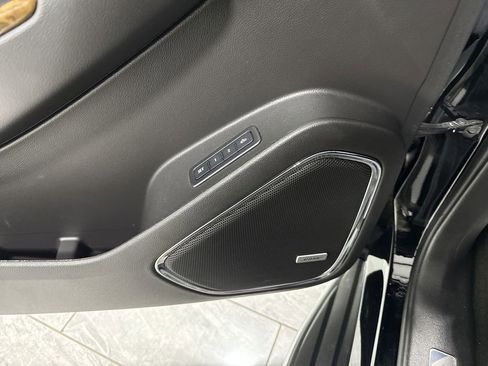 Used 2015 GMC Yukon Denali w/ Open Road Package image 25