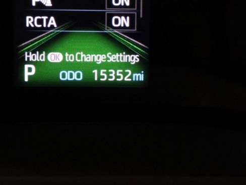 Used 2023 Toyota Sienna XLE image 39