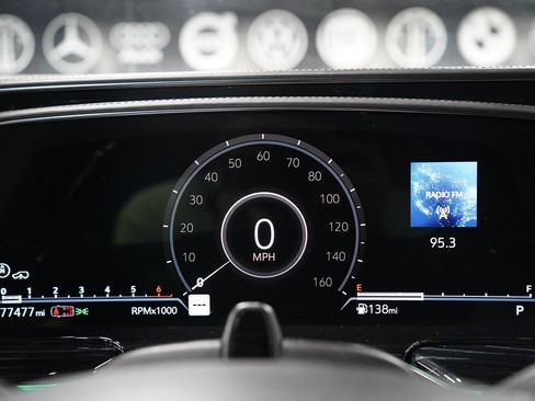 Used 2021 Cadillac Escalade Sport w/ Driver Assist Tech Package RWD image 17