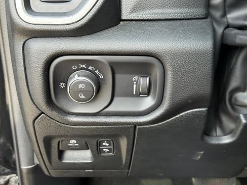 Used 2023 RAM 1500 Big Horn AWD/4WD image 19