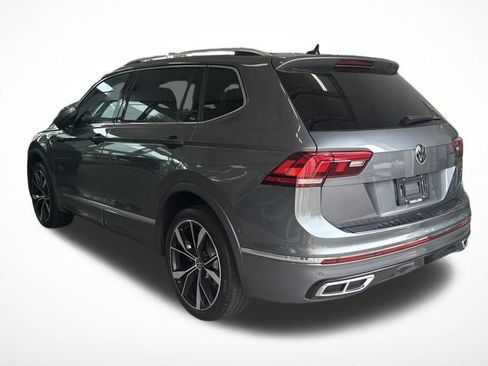 Used 2023 Volkswagen Tiguan SEL R-Line AWD/4WD image 6