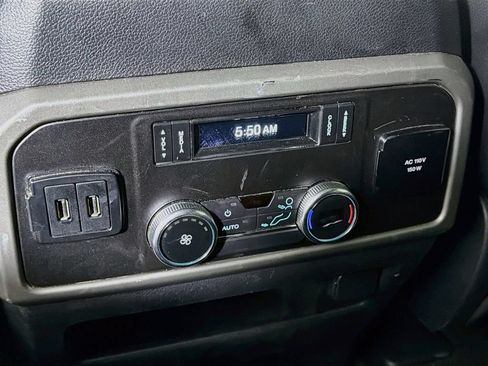 Used 2020 Ford Expedition Max XLT w/ Equipment Group 202A RWD image 29