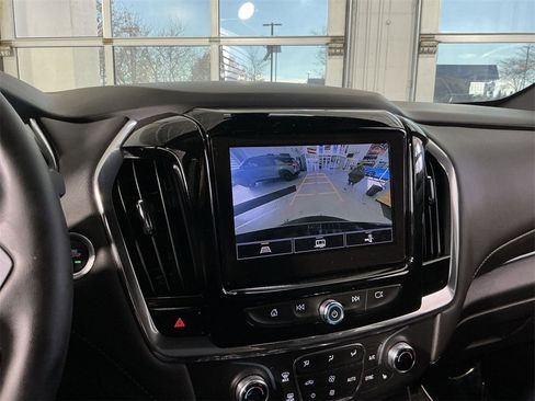 Used 2023 Chevrolet Traverse LT w/ LPO, Roadside Safety Package image 27