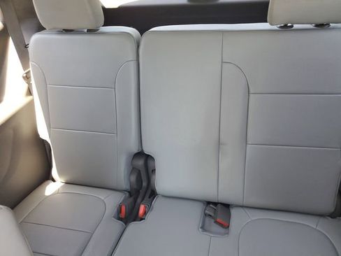 Used 2020 Chevrolet Traverse Premier w/ LPO, Cargo Package FWD image 12