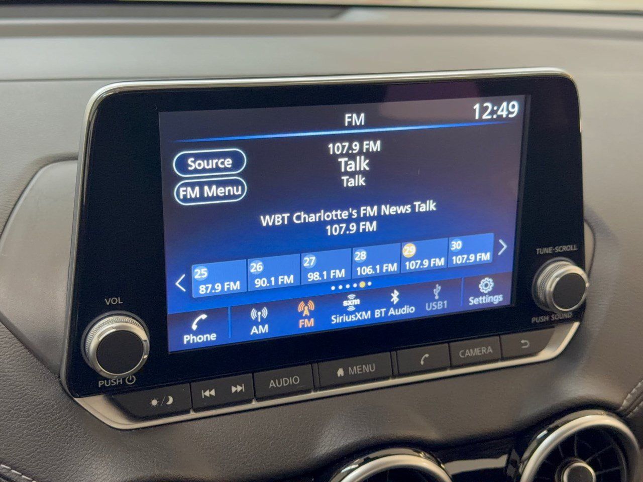 Used 2025 Nissan Sentra SV FWD image 23