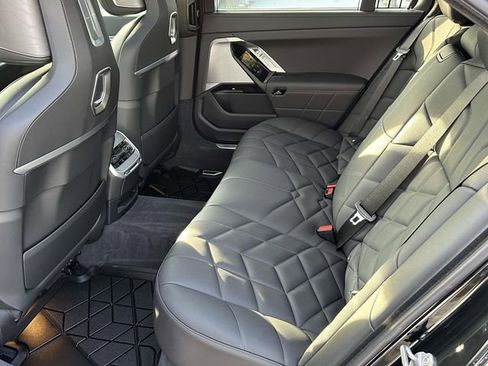 Used 2026 BMW 740i xDrive image 18