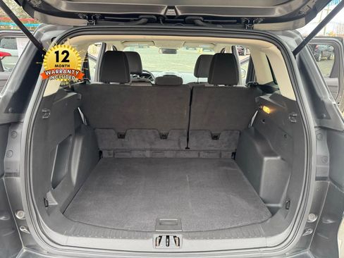 Used 2017 Ford Escape SE w/ Equipment Group 201A image 17