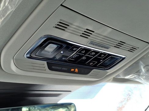 New 2026 Lincoln Nautilus Premier w/ Equipment Group 102A image 20