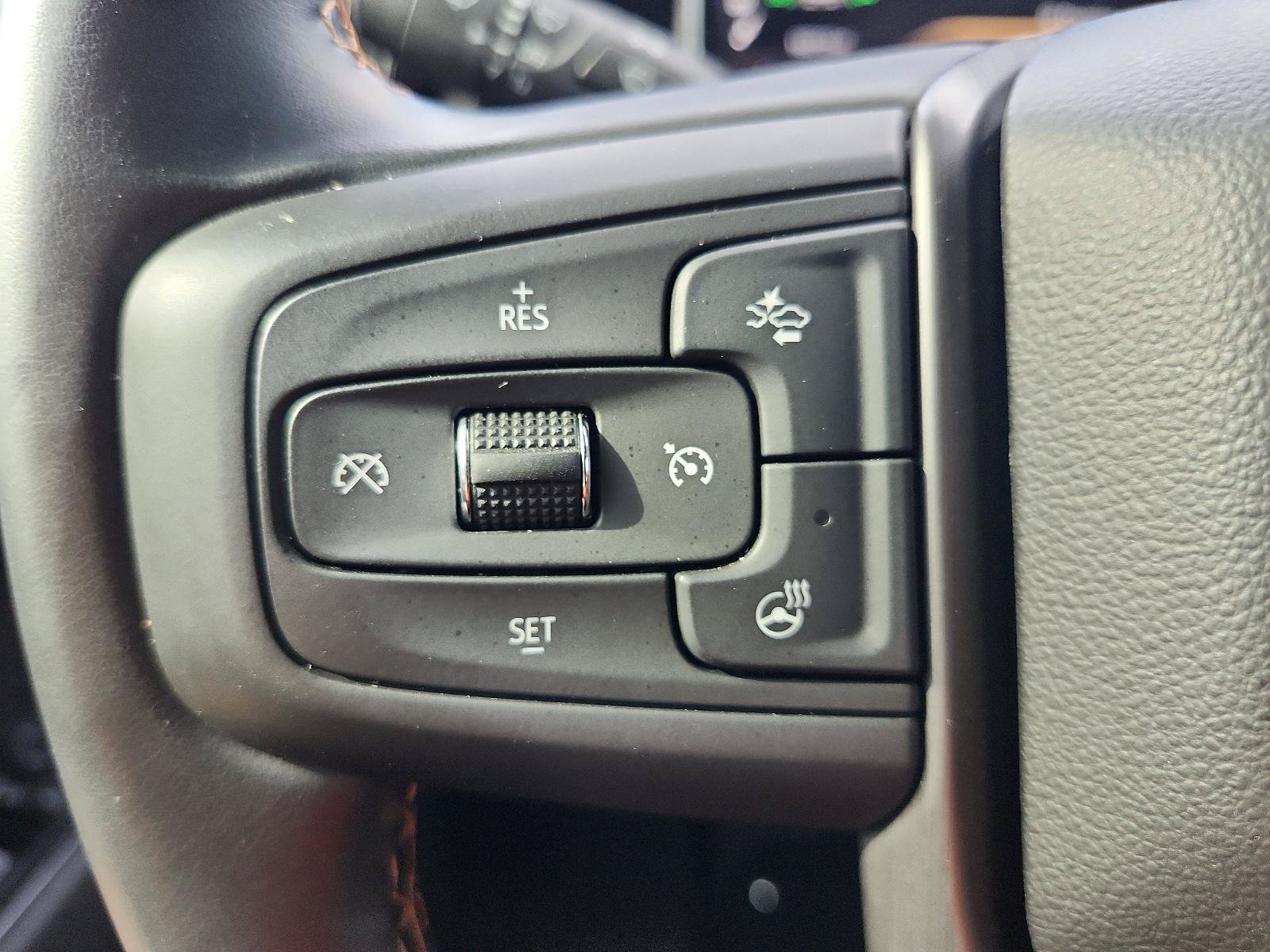 Used 2025 GMC Sierra 2500 AT4 w/ AT4 Premium Plus Package AWD/4WD image 30