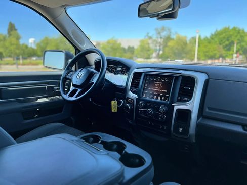 Used 2016 RAM 1500 Big Horn RWD image 16