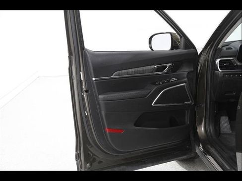 Used 2023 Kia Telluride SX AWD/4WD image 4