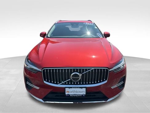 Used 2023 Volvo XC60 B5 Plus w/ Climate Package AWD/4WD image 9