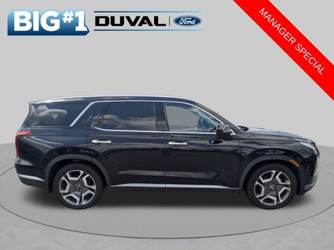 Used 2023 Hyundai Palisade SEL FWD image 3