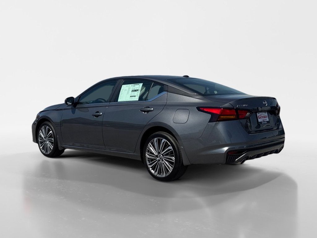 Used 2026 Nissan Altima 2.5 SV w/ SV Premium Package AWD/4WD image 4