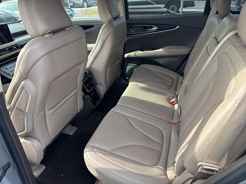 Used 2021 Lincoln Nautilus Reserve image 15