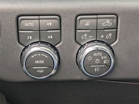 New 2026 GMC Sierra 1500 SLT image 27