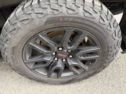 Used 2021 GMC Sierra 1500 Elevation image 13