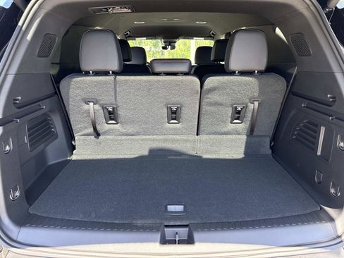 New 2026 Chevrolet Traverse Z71 w/ Enhanced Driving Package AWD/4WD image 32