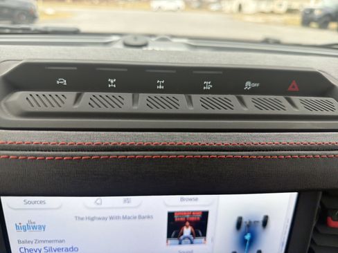 New 2025 Ford Bronco Raptor image 25