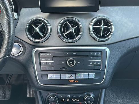 Used 2018 Mercedes-Benz GLA 250 image 19