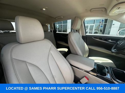 Used 2023 Lincoln Nautilus FWD w/ Premium Package image 26