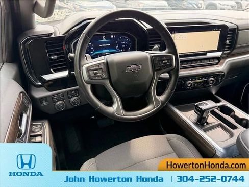 Used 2022 Chevrolet Silverado 1500 RST AWD/4WD image 12