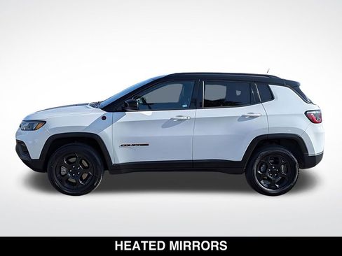 Used 2024 Jeep Compass Trailhawk AWD/4WD image 2