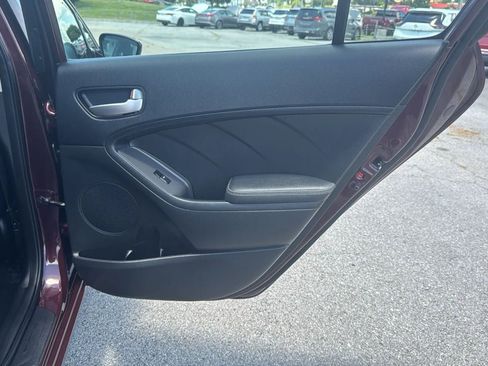 Used 2018 Kia Forte LX FWD image 23
