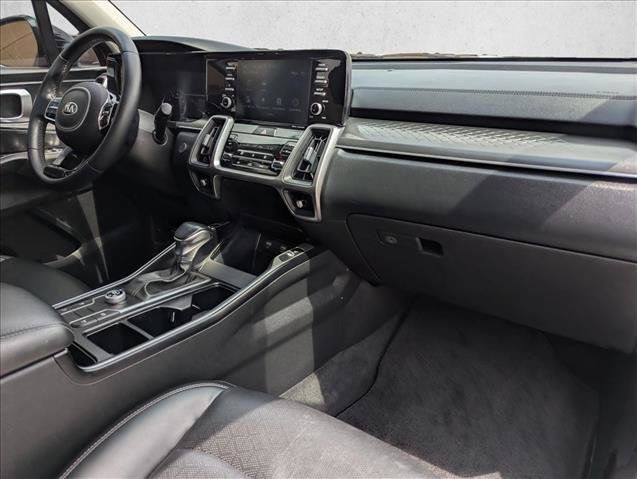 Used 2021 Kia Sorento S FWD image 20