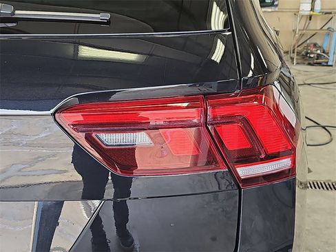 Used 2024 Volkswagen Tiguan Wolfsburg Edition image 35