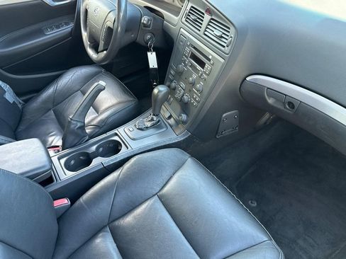 Used 2002 Volvo V70 T5 FWD image 29