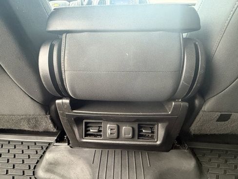 Used 2021 Chevrolet Silverado 1500 LT w/ Z71 Off-Road Package image 16