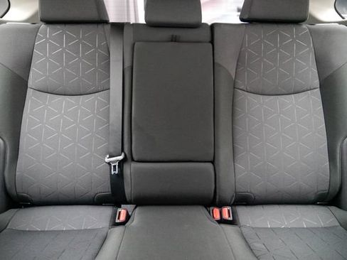 Used 2025 Toyota RAV4 XLE AWD/4WD image 6