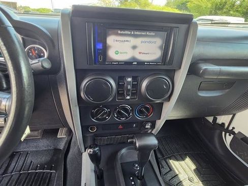 Used 2010 Jeep Wrangler Unlimited Sport AWD/4WD image 12