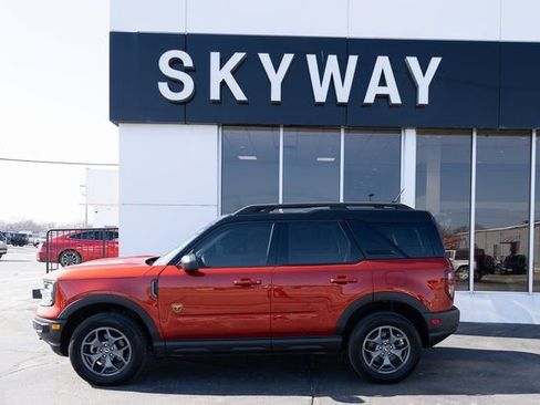 Used 2022 Ford Bronco Sport Badlands w/ Premium Package image 2