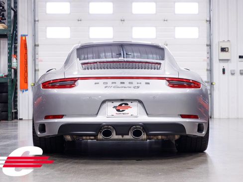 Used 2017 Porsche 911 Carrera 4S image 4