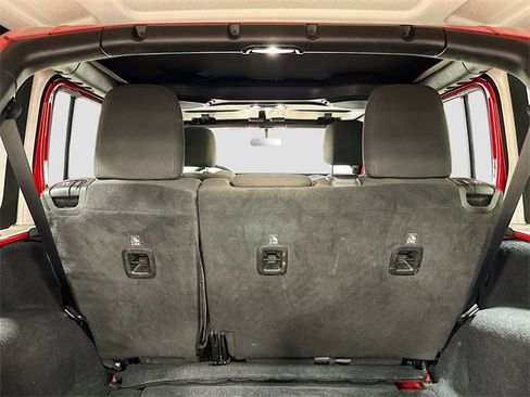 Used 2020 Jeep Wrangler Unlimited Sport image 27
