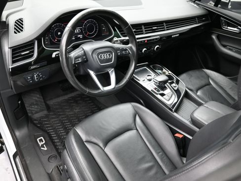 Used 2017 Audi Q7 3.0T Premium Plus w/ Premium Plus Package AWD/4WD image 22