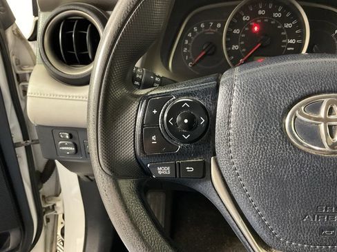 Used 2013 Toyota RAV4 XLE AWD/4WD image 25