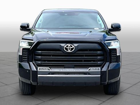 Used 2023 Toyota Tundra SR5 w/ SR5 Convenience Package AWD/4WD image 4