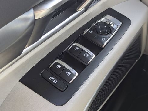 Used 2025 Kia Telluride S image 23