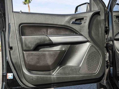 Used 2022 Chevrolet Colorado LT w/ Redline Special Edition image 21