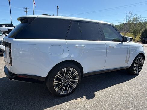 Used 2025 Land Rover Range Rover Autobiography AWD/4WD image 8