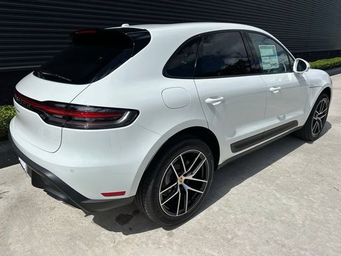 New 2026 Porsche Macan AWD/4WD image 9