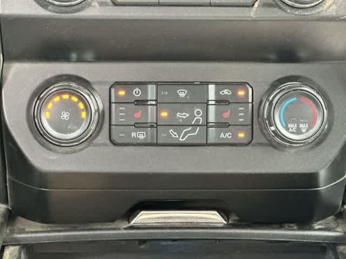 Used 2021 Ford F250 XLT w/ XLT Premium Package AWD/4WD image 13