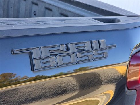 Used 2020 Chevrolet Silverado 1500 LT Trail Boss image 32