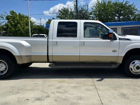 Used 2014 Ford F350 King Ranch w/ FX4 Off-Road Package image 3