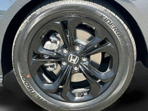 Used 2025 Honda Accord SE image 31