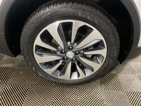 Used 2022 Buick Encore Preferred w/ Safety Package image 10