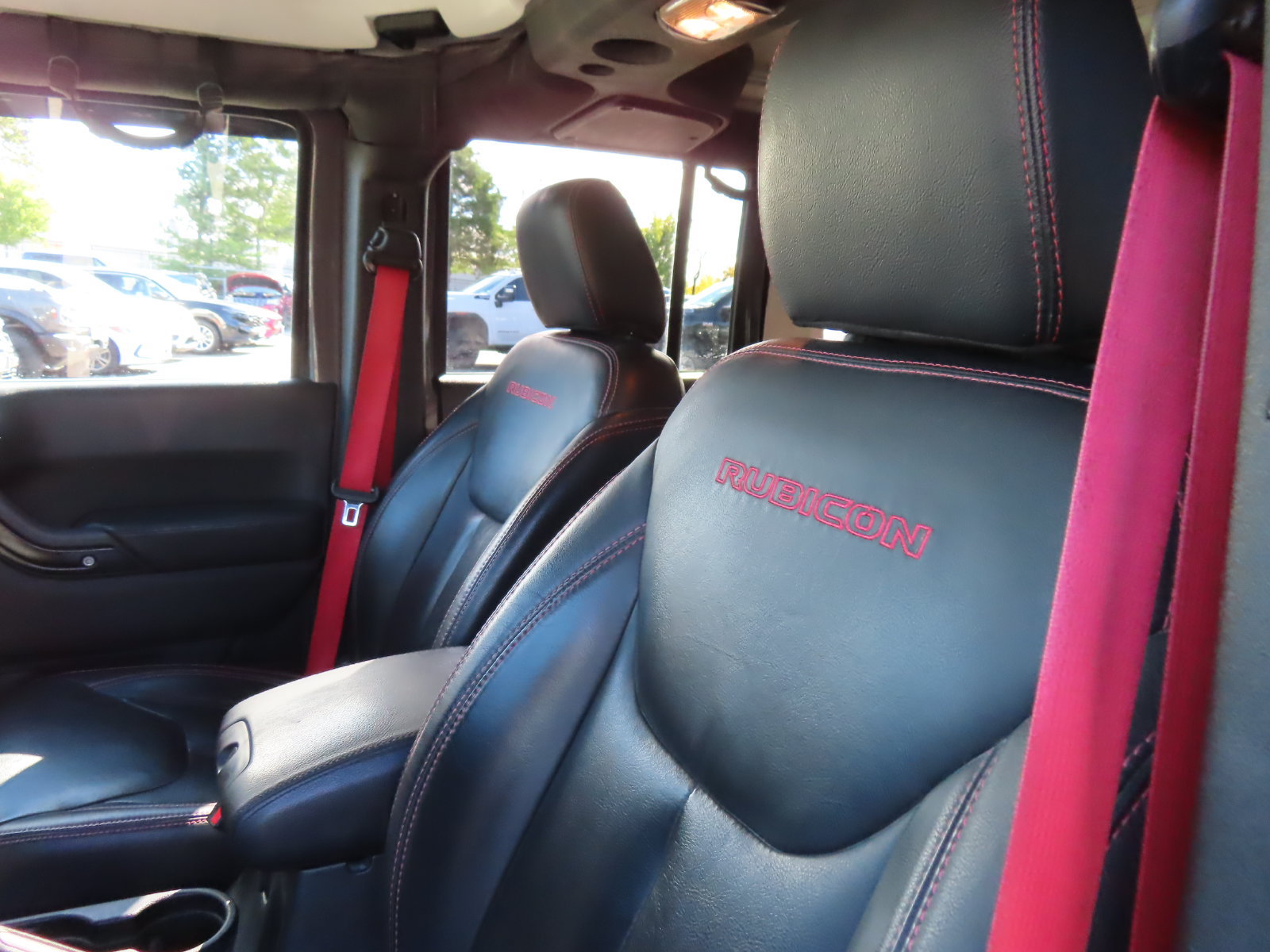 Used 2018 Jeep Wrangler Unlimited Rubicon AWD/4WD image 19